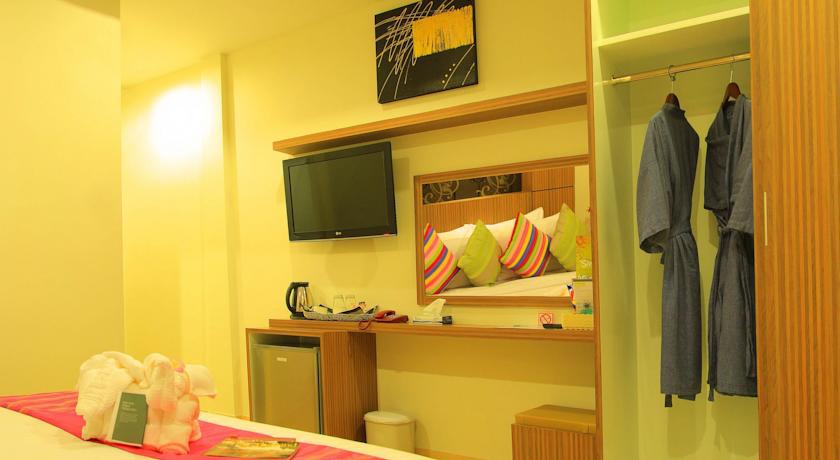 Oyo 146 Rivana Boutique By Sandara Pattaya Habitación foto